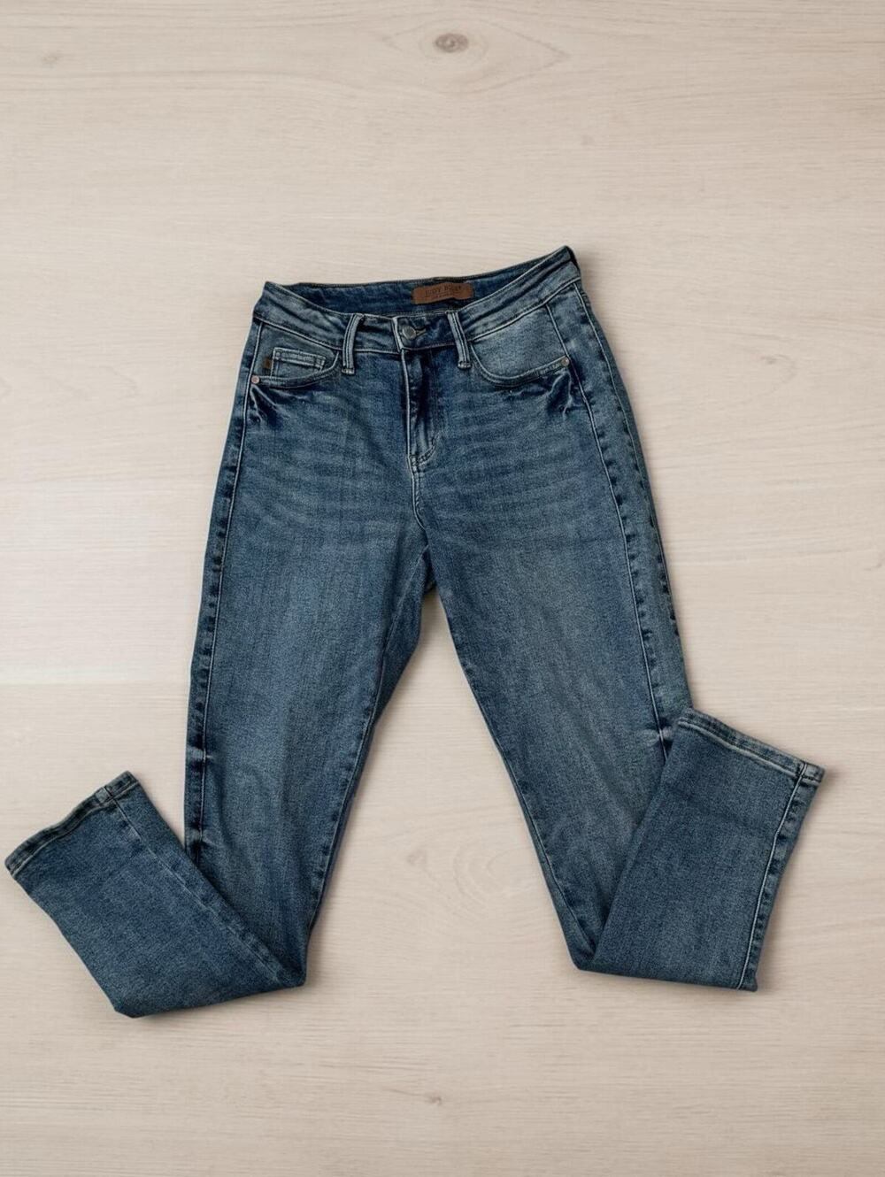 Judy Blue Boyfriend Fit Jeans Size 3/26 Medium Wash Stretch Denim Women’s Casual